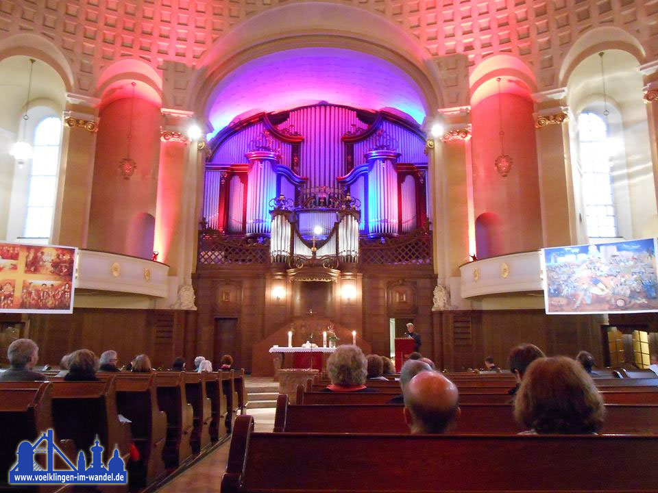 Das innere der Versöhnungskirche Völklingen