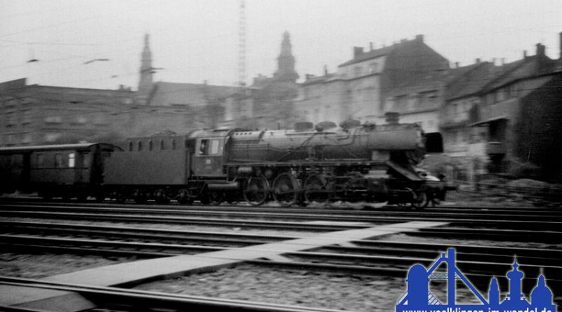 38 2307 vom Bw Trier mit ihrem Personenzug nach Saarbrücken © R. Gumbert