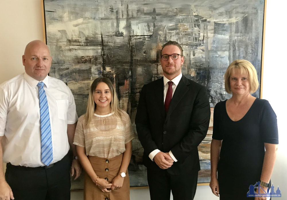 Von links nach rechts: Bürgermeister Sellen, Maria Russo, Timm Mathis, Bürgermeisterin Blatt (Foto: Stadt VKL)