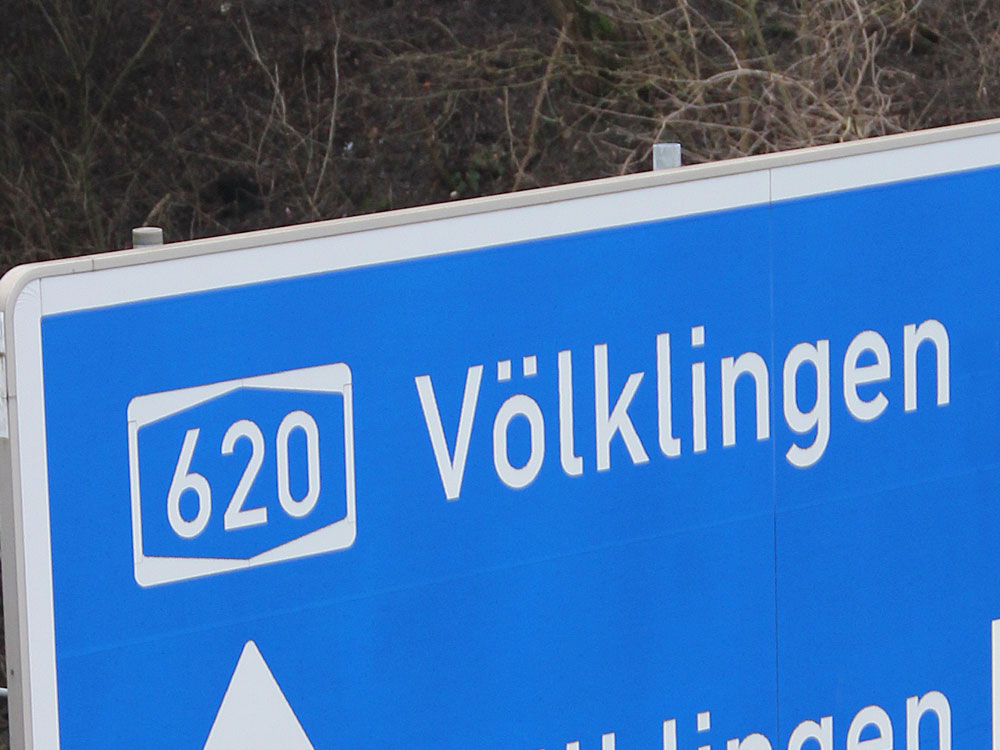 "A620 bei Völklingen" von www.voelklingen-im-wandel.de ist lizenziert unter einer Creative Commons Namensnennung 4.0 International Lizenz.