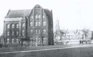 Die Mühlgewannschule um 1910.