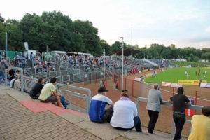 1627 Zuschauer sahen nicht nur ein sehenswertes Fußballspiel,....